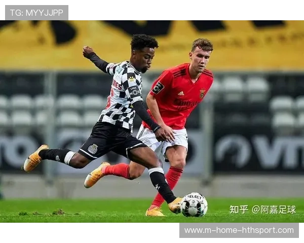 弗拉格逆袭称王：从国家队轮换策略看足球新格局