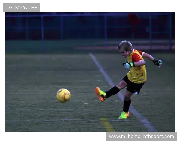 足球大脚解围直接助攻